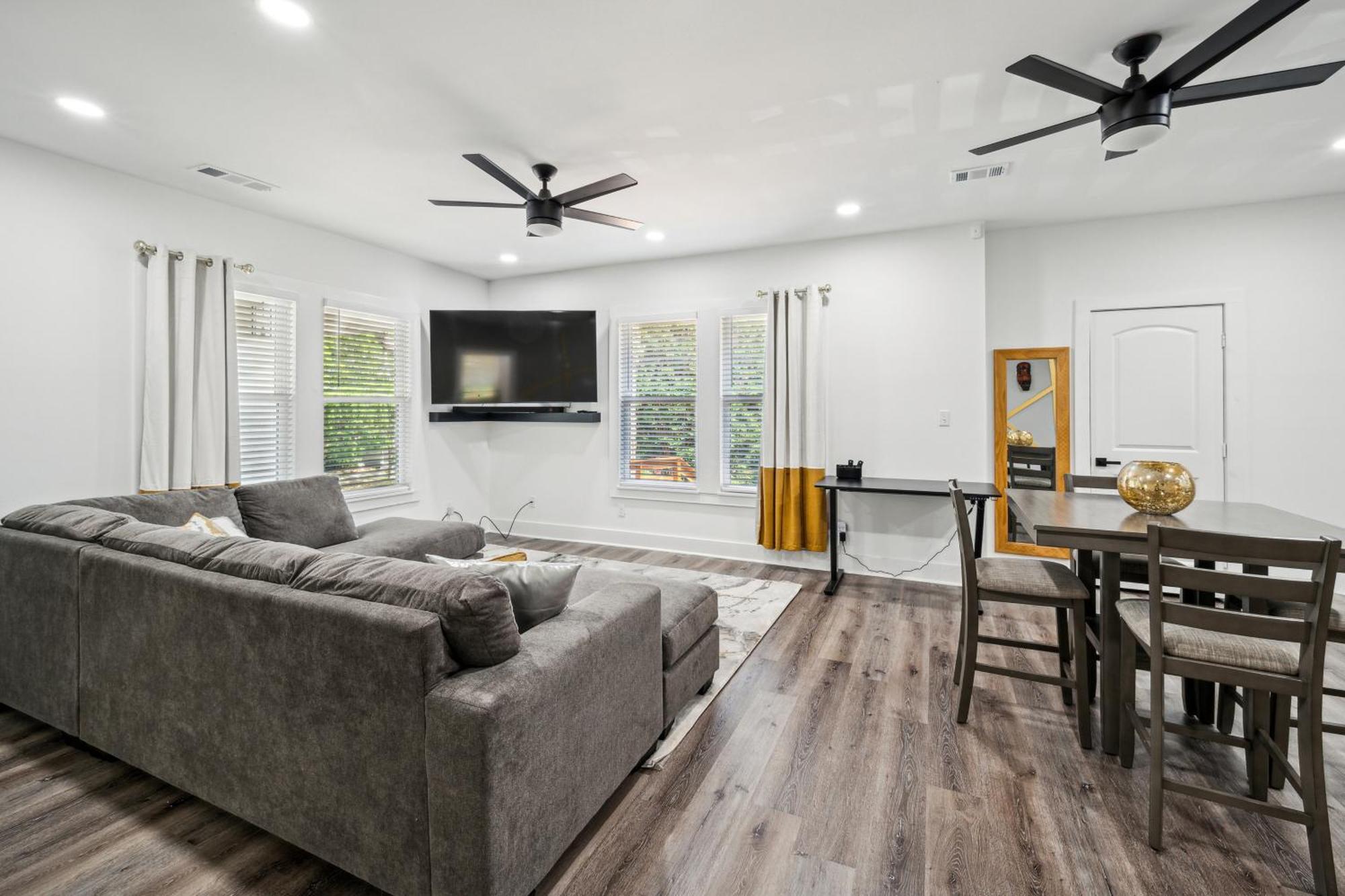 Centrally Located Home In Atlanta-10 Mins From Ga Aquarium, Mercedes Benz Stadium, & Much More Bagian luar foto